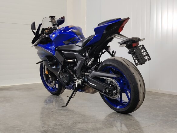 2022 Yamaha YZF-R7, синий, 799000 рублей - вид 5