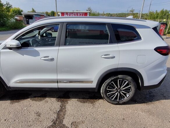 2023 Chery Tiggo 8 I Рестайлинг, белый, 1850000 рублей - вид 3