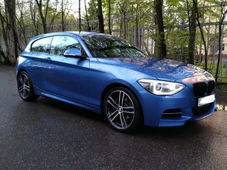 2013 BMW 1 серии M135i II (F20/F21), синий, 1790000 рублей, вид 1