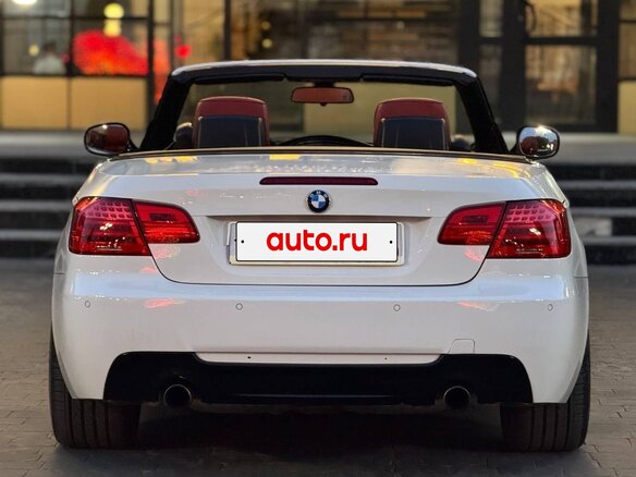 2010 BMW 3 серии 335i V (E90/E91/E92/E93), белый, 2200000 рублей - вид 11