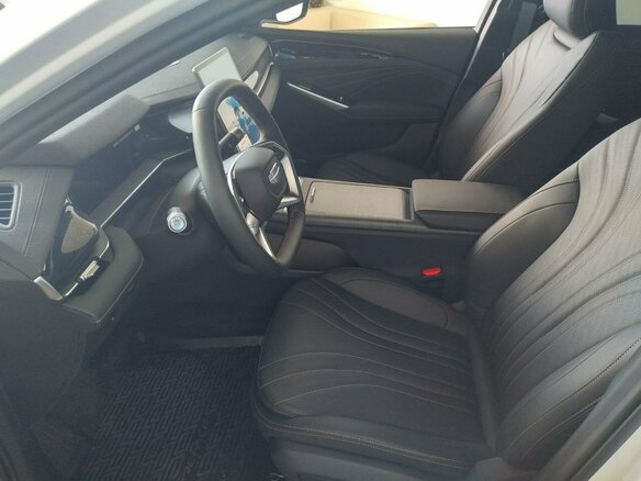 2026 Geely Preface I, белый, 3434990 рублей - вид 9