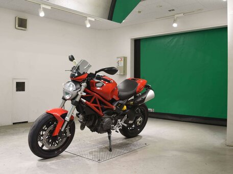 2011 Ducati Monster 796, красный, 485000 рублей, вид 4