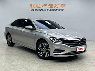 2022 Volkswagen Sagitar III Рестайлинг, серебристый, 1590000 рублей, вид 4
