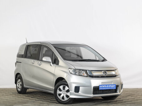 Honda Freed I Рестайлинг