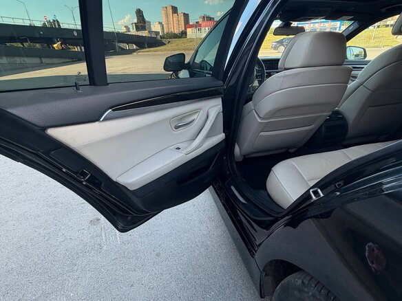 2011 BMW 5 серии 530d xDrive VI (F10/F11/F07), чёрный, 1650000 рублей - вид 18