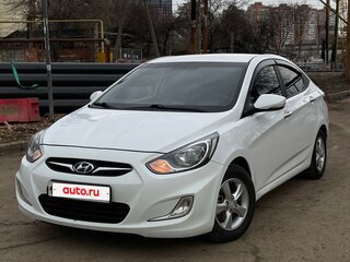 2012 Hyundai Accent IV, белый, 850000 рублей, вид 1