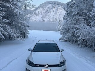2019 Volkswagen Golf Alltrack VII Рестайлинг, белый, 2400000 рублей, вид 2