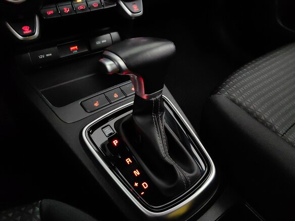 2021 Kia Rio IV Рестайлинг, чёрный, 1619000 рублей - вид 7
