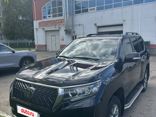 2017 Toyota Land Cruiser Prado 150 Series Рестайлинг 2, чёрный, 4600000 рублей, вид 1