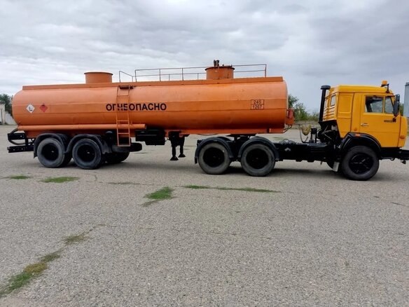 2008 КамАЗ 6460, оранжевый, 1750000 рублей - вид 13