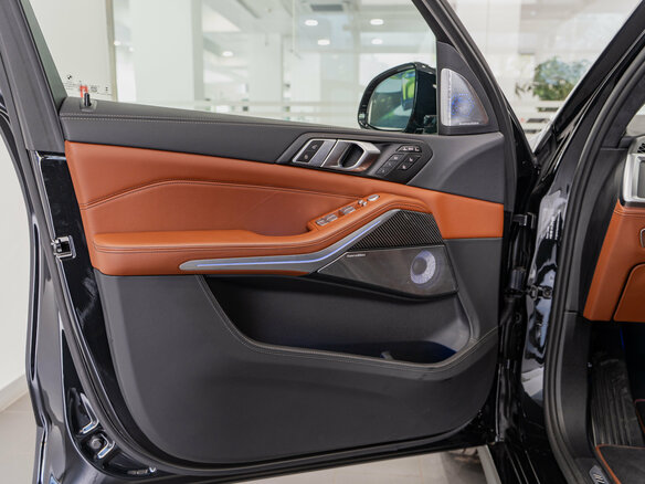 2025 BMW X7 40d I (G07) Рестайлинг, чёрный - вид 18
