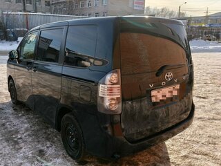 2008 Toyota Voxy II (R70), чёрный, 1030000 рублей, вид 4