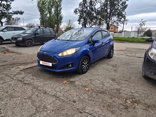 2013 Ford Fiesta Mk6 Рестайлинг, синий, 630000 рублей, вид 1