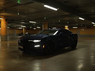2021 Chevrolet Camaro 10-speed VI Рестайлинг, синий, 3900000 рублей, вид 1