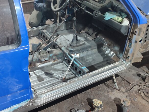 2000 Lada (ВАЗ) 1111 Ока КамАЗ, синий, 105000 рублей - вид 5