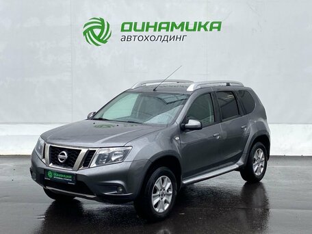 Nissan Terrano III (D10)