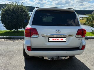 2012 Toyota Land Cruiser 200 Series Рестайлинг 1, белый, 3300000 рублей, вид 5