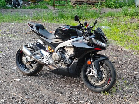 2022 Aprilia Tuono 660, чёрный, 990000 рублей, вид 1