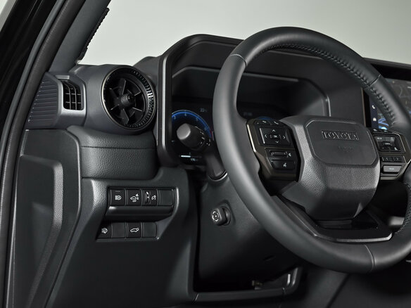 2024 Toyota Land Cruiser Prado 250 Series, чёрный, 11500000 рублей - вид 19