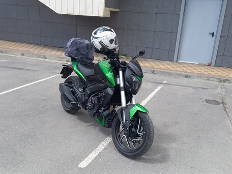 2020 Bajaj Dominar 400, зелёный, 345000 рублей, вид 2