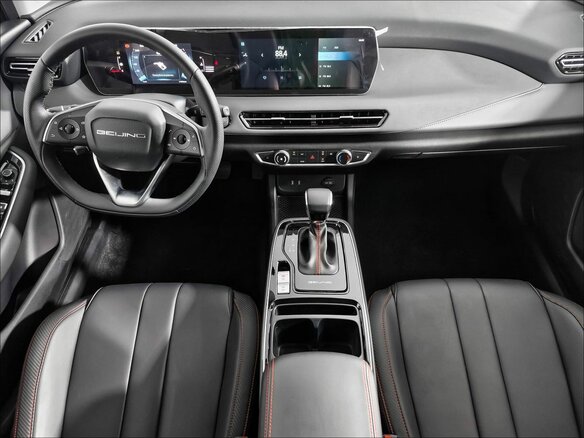 2025 BAIC U5 Plus, чёрный - вид 17