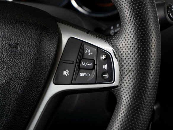 2021 Lada (ВАЗ) Largus Cross I Рестайлинг, белый - вид 20