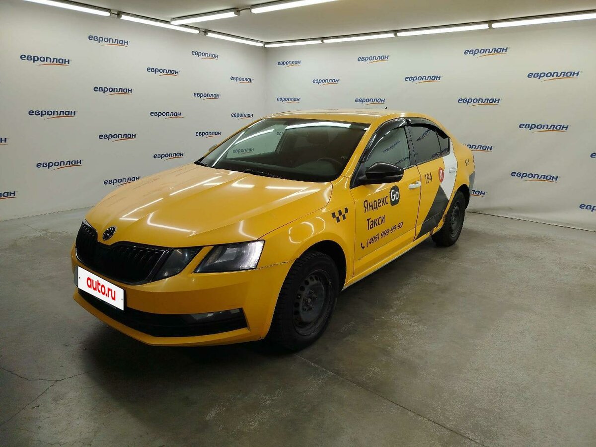 Открыть фотографии: Skoda Octavia III (A7) Рестайлинг