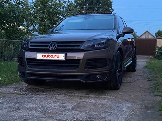 2014 Volkswagen Touareg II, коричневый, 2750000 рублей, вид 4