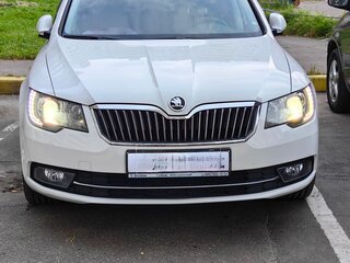2014 Skoda Superb DSG II Рестайлинг, белый, 2100000 рублей, вид 5