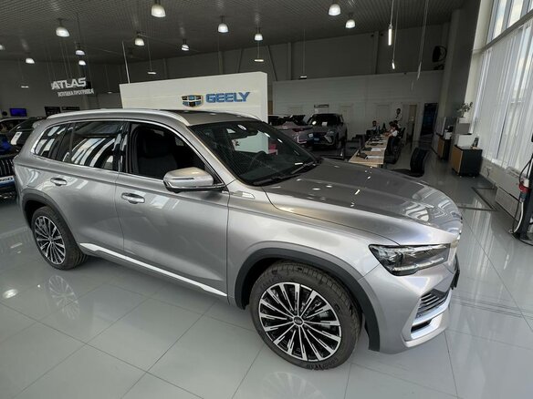 2025 Geely Monjaro I, серебристый, 4899990 рублей - вид 3