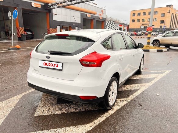 2017 Ford Focus III Рестайлинг, белый, 699000 рублей - вид 3