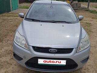 2010 Ford Focus II Рестайлинг, серебристый, 530000 рублей, вид 3