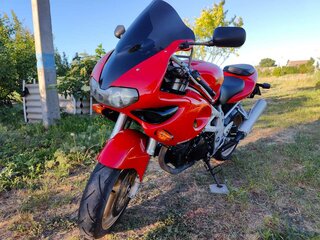 1998 Suzuki TL 1000, красный, 380000 рублей, вид 3