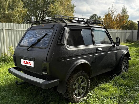 2000 Lada (ВАЗ) 2121 (4x4) I Рестайлинг, чёрный, 300000 рублей - вид 2