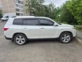 2011 Toyota Highlander II (XU40) Рестайлинг, белый, 2200000 рублей - вид 1