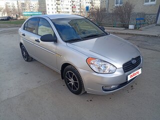 2006 Hyundai Verna II, серебристый, 405000 рублей, вид 1
