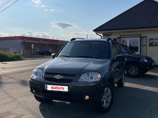 2014 Chevrolet Niva I Рестайлинг, коричневый, 720000 рублей, вид 2