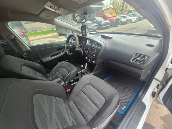 2014 Kia Ceed II, белый, 560000 рублей - вид 8