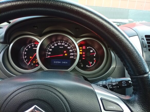2010 Suzuki Grand Vitara II Рестайлинг, серебристый, 900000 рублей - вид 12