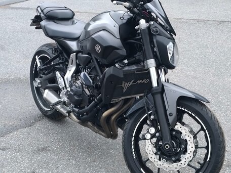 2015 Yamaha MT-07 (FZ-07), серый, 630000 рублей, вид 2