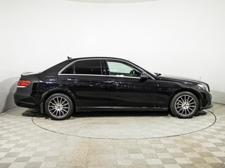 2014 Mercedes-Benz E-Класс 200 IV (W212, S212, C207) Рестайлинг, чёрный, 1399585 рублей, вид 4