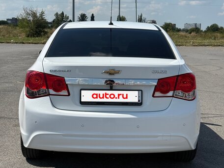 2014 Chevrolet Cruze I Рестайлинг, белый, 900000 рублей, вид 3