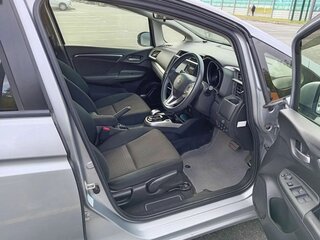 2018 Honda Fit III Рестайлинг, серый, 1150000 рублей, вид 5