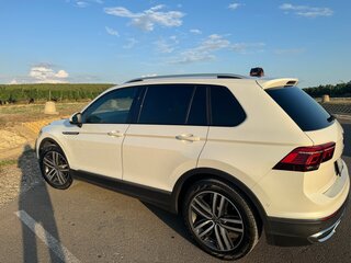2021 Volkswagen Tiguan II Рестайлинг, белый, 2400000 рублей, вид 5