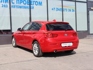 2016 BMW 1 серии 118i II (F20/F21) Рестайлинг, красный, 1560000 рублей, вид 3