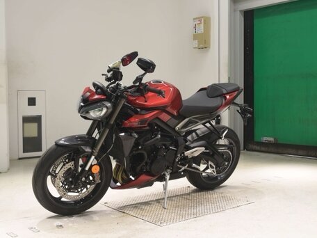 2024 Triumph Street Triple, красный, 1022000 рублей, вид 4