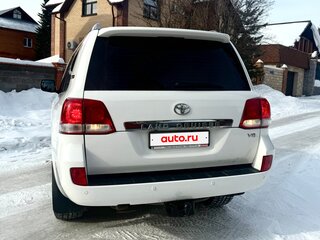 2011 Toyota Land Cruiser 200 Series, белый, 3400000 рублей, вид 4