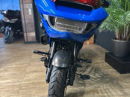 2025 Harley-Davidson CVO Road Glide ST, синий, 6950000 рублей, вид 4