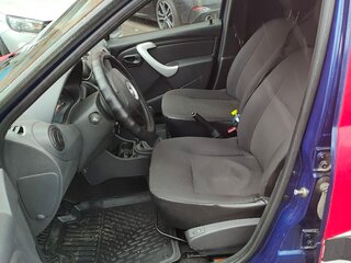 2013 Lada (ВАЗ) Largus I, красный, 700000 рублей, вид 5