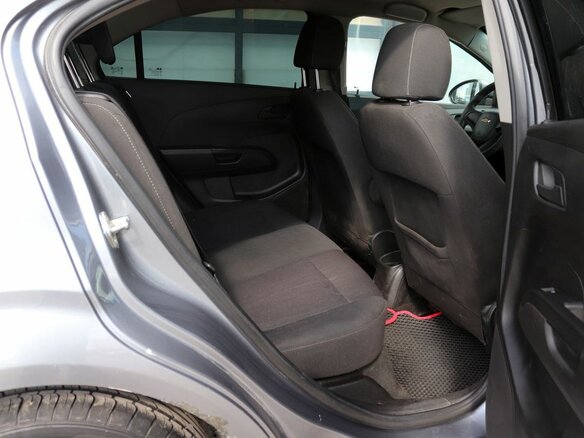 2013 Chevrolet Aveo II, серый, 279000 рублей - вид 10